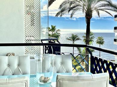 Apartments MI CAPRICHO 3-5 BEACHFRONT- Apartment with sea views in Costa del Sol