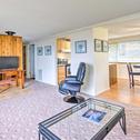 Holiday home Walkable Sitka Getaway with Community Perks!