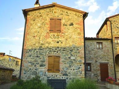 Holiday home In a wonderful medieval village on the Tuscan hills, with air conditioning