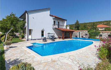 Holiday home Amazing home in Trilj with Outdoor swimming pool, WiFi and 3 Bedrooms