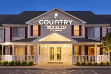Hotel Country Inn & Suites by Radisson, Nevada, MO