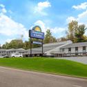 Отель Days Inn & Suites by Wyndham Wisconsin Dells