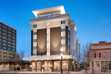 Отель TownePlace Suites by Marriott Salt Lake City Downtown