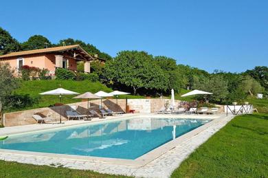 Apartments Chalet in Bolsena with terrace