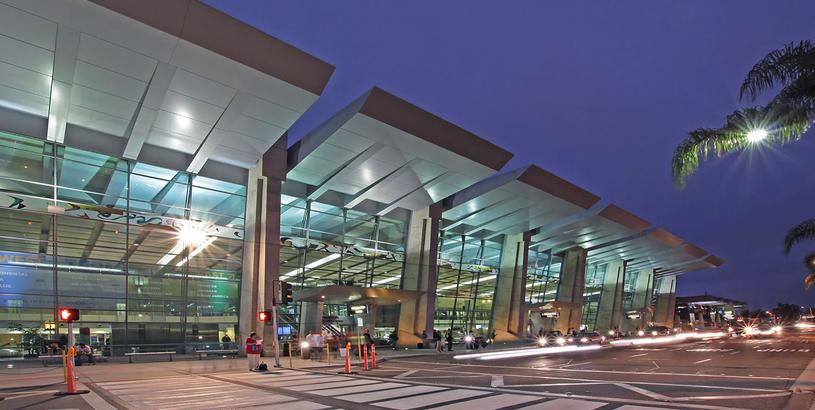 Brown Field Municipal Airport (SDM), Сан Диего, Соединенные Штаты