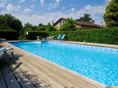 Апартаменты Appartement de 3 chambres avec piscine partagee jardin amenage et wifi a Blaignac