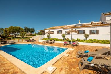 Вилла Casa Katarina - Private Villa - Heated pool - Free Wifi - Air Con
