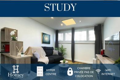 HOMEY STUDY - New - Chambre privée - Située en Hyper-centre - Disney Plus et Wifi inclus - Proche de Genève et des transports en commun