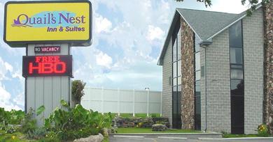 Hotel Quail's Nest Inn & Suites