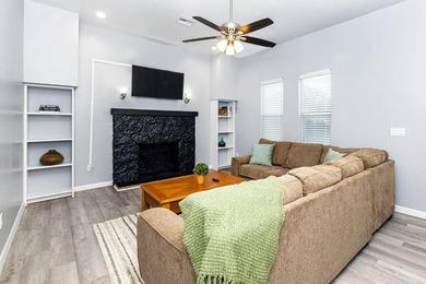 Cozy Downtown Eustis Home minutes from Mt. Dorah!