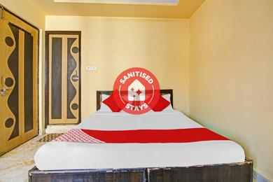 OYO View Point Inn Guest House Near Pul Bangash Metro Station