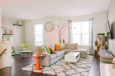 Holiday home The Urban Oasis, Sleeps 10, Convenient to National Mall, Walk to Metro!