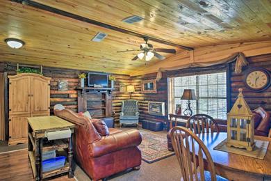 Holiday home Murfreesboro Cabin with Fire Pit Near Lake Greeson!