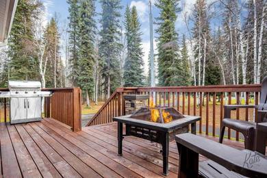 Holiday home North Pole Escape with Deck and Aurora Lights Views!