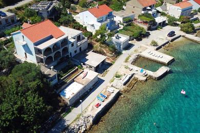 Apartments Apartments by the sea Kneza, Korcula - 9166