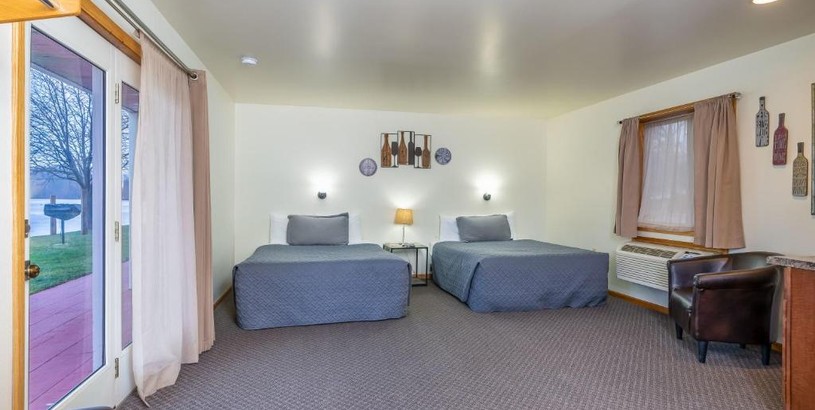 Апартаменты Fife Lake Lodge 6 Double Queen Rooms