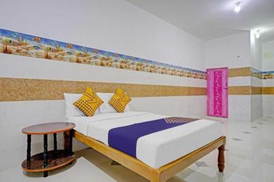 Hotel SPOT ON 80707 Surjith Ac Lodge