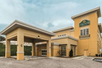 Hotel La Quinta by Wyndham Knoxville Central Papermill