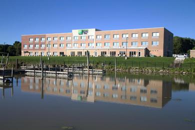 Hotel Holiday Inn Express & Suites Port Huron, an IHG Hotel