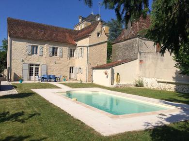Вилла Villa de 3 chambres avec piscine privee jardin clos et wifi a Montfaucon