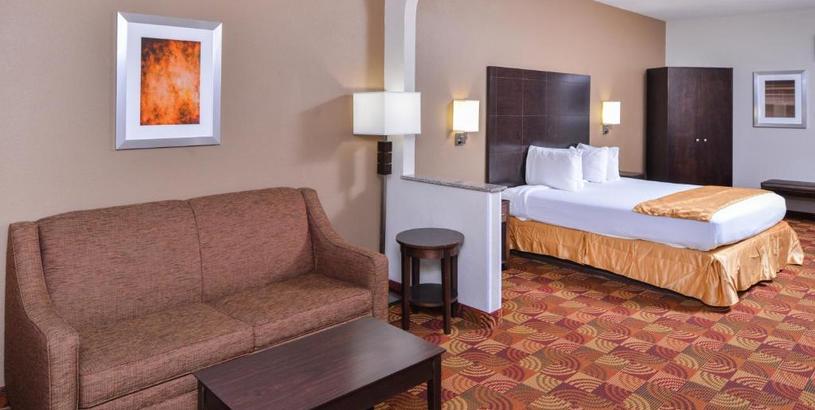 Отель Americas Best Value Inn & Suites Bastrop