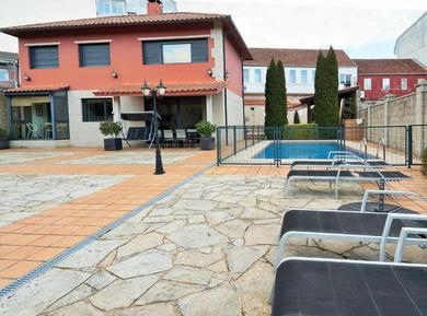 Villa 368 Casa Mariluz, con piscina y vistas al río Verdugo