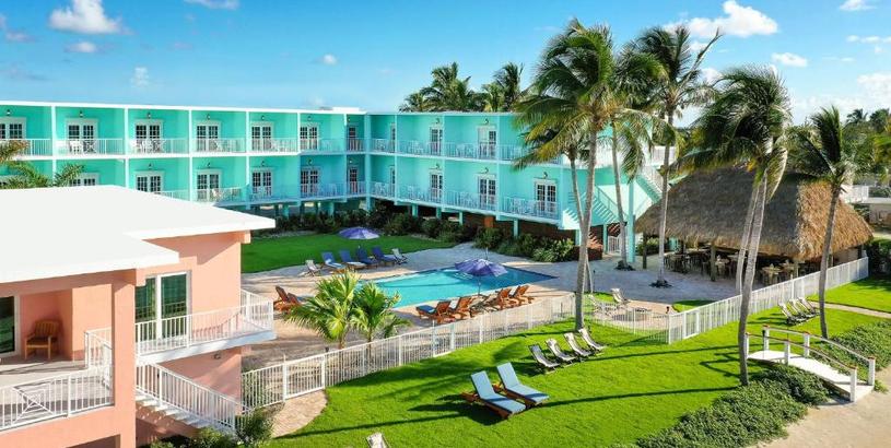 Отель Grassy Flats Resort & Beach Club