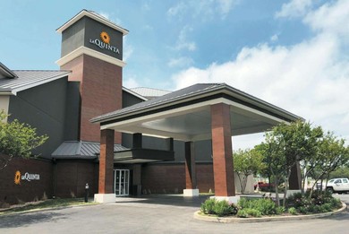 Отель La Quinta by Wyndham Austin Airport
