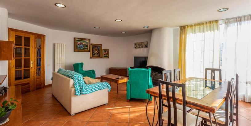 Apartments Amazing apartment in Argentona with 3 Bedrooms, WiFi and Outdoor swimming pool
