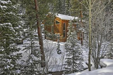 Holiday home Creekside Mtn House with Deck 8 Mi to Idaho Springs