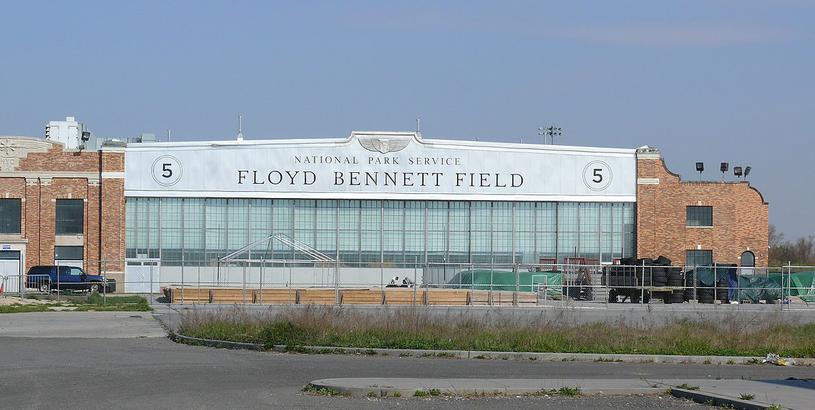 Floyd Bennett Memorial Airport (GFL), Гленс Фолс, Соединенные Штаты