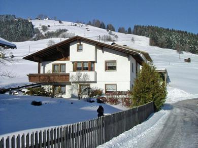 Дом отдыха Cozy Apartment in Oberperfuss near Ski Area