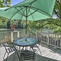 Apartments Lakeview Escape with Direct White River Access!