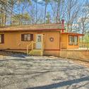 Holiday home Cozy Shenandoah Valley Home with Wooded Views!