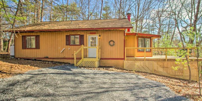 Holiday home Cozy Shenandoah Valley Home with Wooded Views!