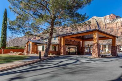 Отель Best Western Plus Zion Canyon Inn & Suites
