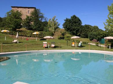 Luxurious Mansion in Apecchio with Swimming Pool