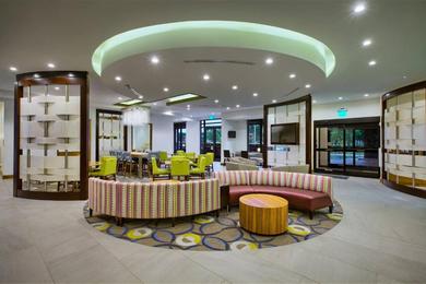 Отель SpringHill Suites by Marriott Wilmington Mayfaire