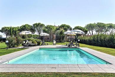 Pietraia Villa Sleeps 4 with Pool and Air Con