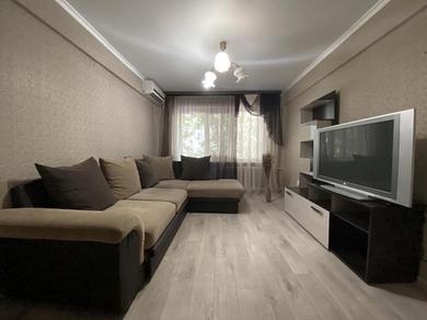 Apartments Большая 3-х комнатная квартира на Татищева