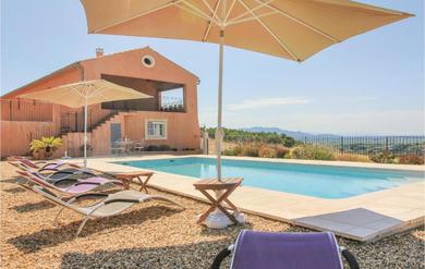Stunning Home In Cairanne With 5 Bedrooms, Wifi And Private Swimming Pool
