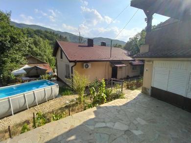 Вилла House with a nice garden, view, pool and fireplace