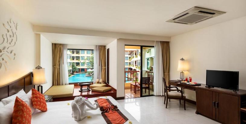 Отель Patong Paragon Resort & Spa SHA Extra Plus