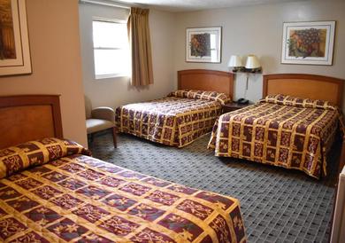 Мотель Economy Inn & Suites