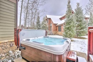 Breck Townhome with Hot Tub and Free Ski Shuttle!