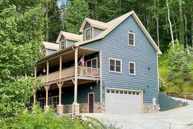 Holiday home Laurel Creek Lodge with Hot Tub and Creek Access!