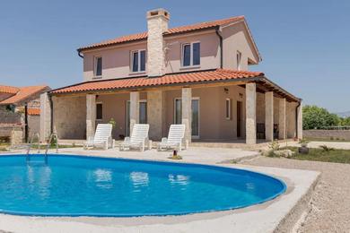 Villa Casa di Marko-NEW MODERN RUSTIC HOUSE with pool AND SPACIOUS GARDEN!