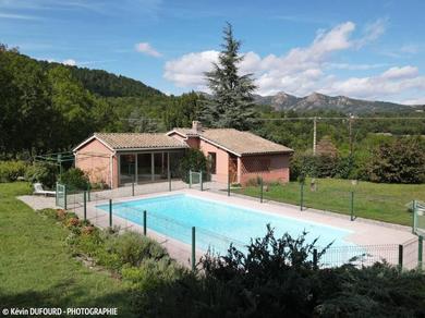 Holiday home Maison indépendante avec piscine