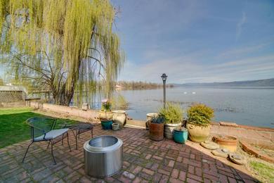 Дом отдыха Waterfront Lakeport Rental Home with Private Dock!