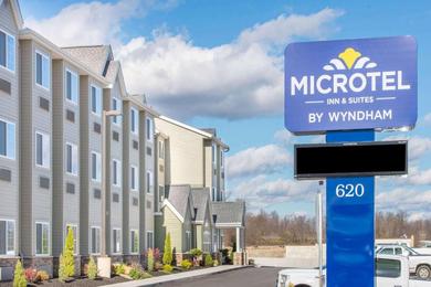 Отель Microtel Inn & Suites by Wyndham Cadiz